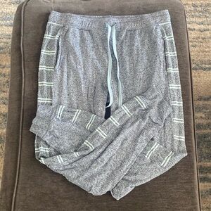 Pajama pants with pockets